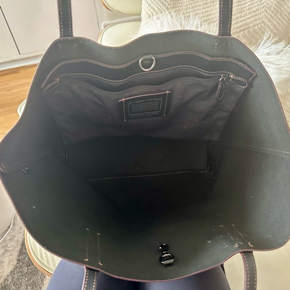 Rare Coach X Keith Haring LOVE Leather Large Tote - Picture 15 of 16